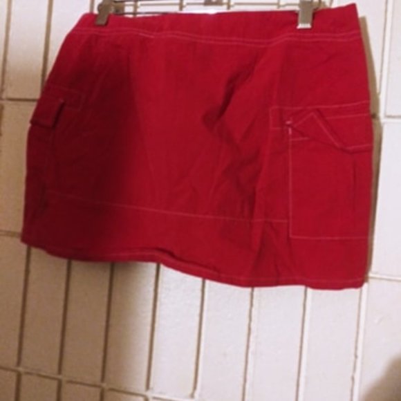 SKIRT - Picture 2 of 2